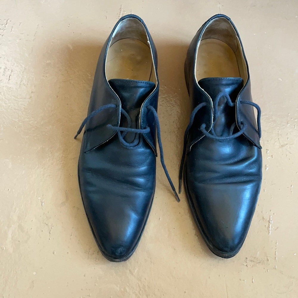 Everlane size 9, black modern oxfords